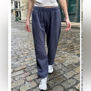 Brandy Melville Rosa Sweatpants